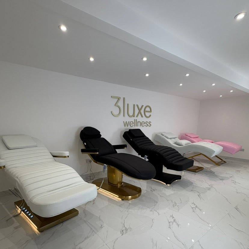 beauty beds in 3luxe wellness show room
